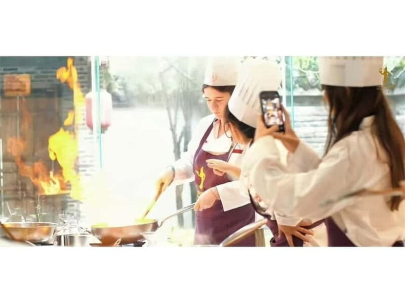 Chengdu Sichuan Cuisine Cooking Class and Savor Local Snacks - Key Points