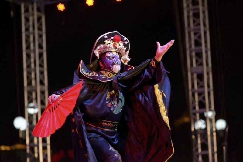 Chengdu: Sichuan Opera Shu Feng Yan Yun Evening Show Ticket - Who Will Love This Tour?