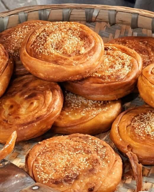 Chengdu Soul Bites: Taoist Mysteries & Market Feasting - Key Points