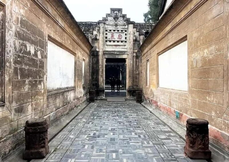 Chengdu : Vintage Tram, DIY Lacquer Fans & Museums - The Sum Up