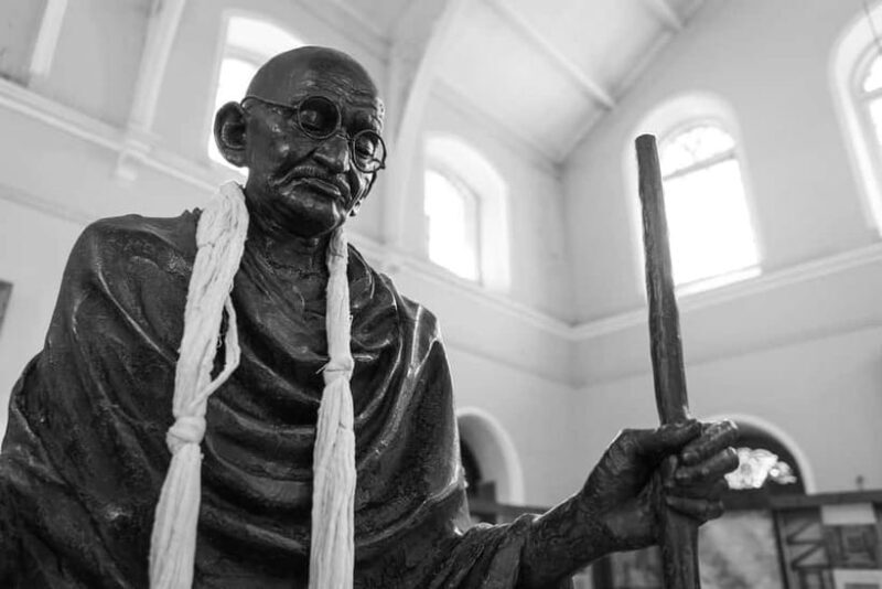 Chennai: Anjeneya and Lakshmi Temple with Gandhi Mandapam - Exploring Chennai’s Sacred and Historic Heart