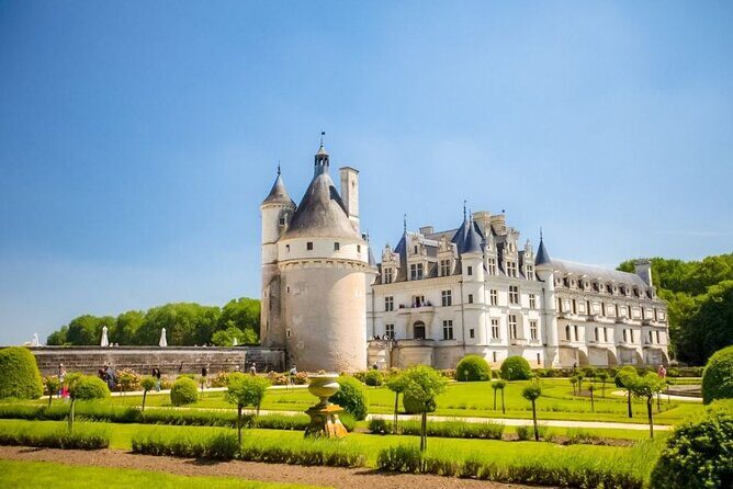 Chenonceau Castle: Private Guided with Ticket - Key Points