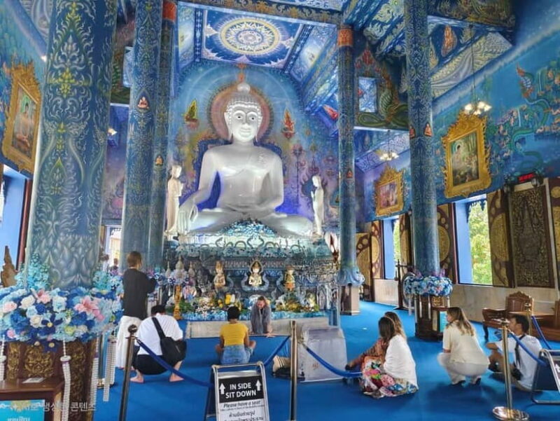Chiang Mai: Chiang Rai Red, White, and Blue Temples day tour - FAQ