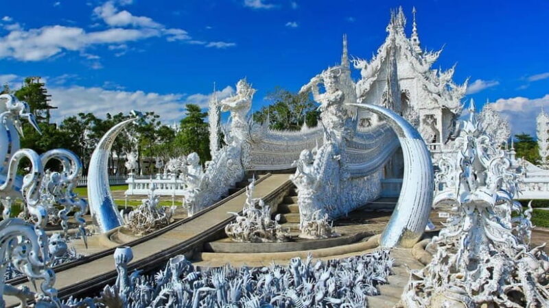 Chiang Mai: Chiang Rai White, Blue & Black Temples Day Tour - Key Points