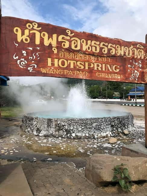 Chiang Mai: Chiang Rai White, Blue & Black Temples Day Tour - Starting Early and Passing Mae Khachan Hot Springs