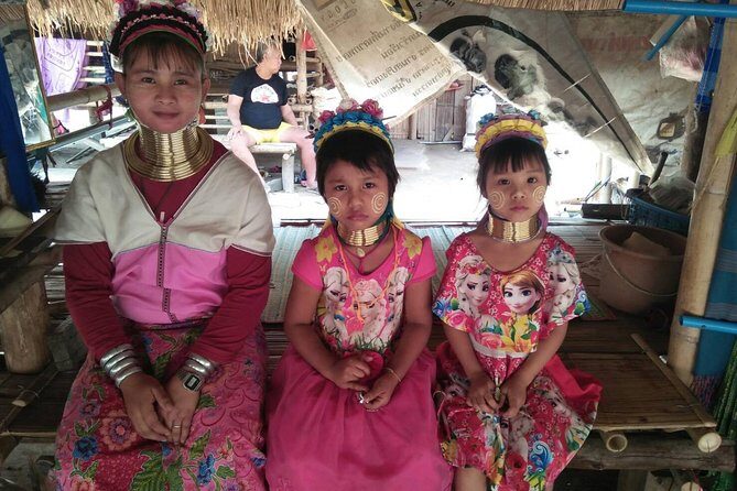 Chiang Mai-Chiang Rai:White-Black-Blue Temple-Golden Triangle-Keren-Boat Trip - A Deep Dive into the Chiang Mai to Chiang Rai Day Trip