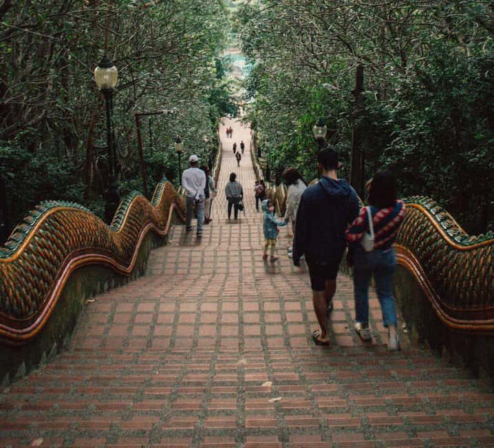 Chiang Mai: Doi Suthep Temple Guided Tour - Key Points