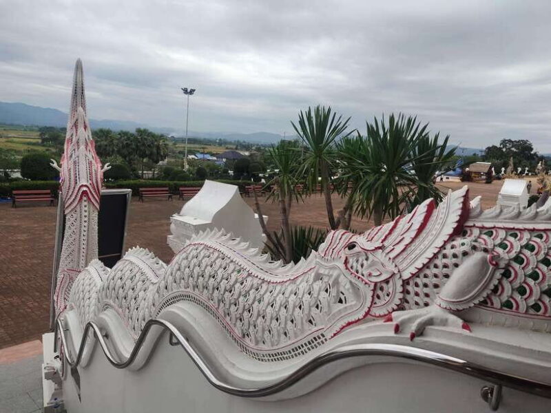 Chiang Mai: Elephants, Sticky Waterfalls, Market and Temple - FAQ