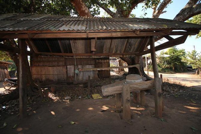 Chiang Mai : Hill Tribe Ways & Evening Chanting at Doi Suthep Temple Small Group - Frequently Asked Questions