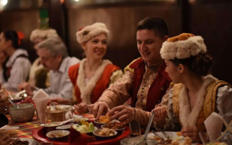 Chiang Mai: Khantoke Dinner with Traditional Performance - Who Should Consider This Tour?