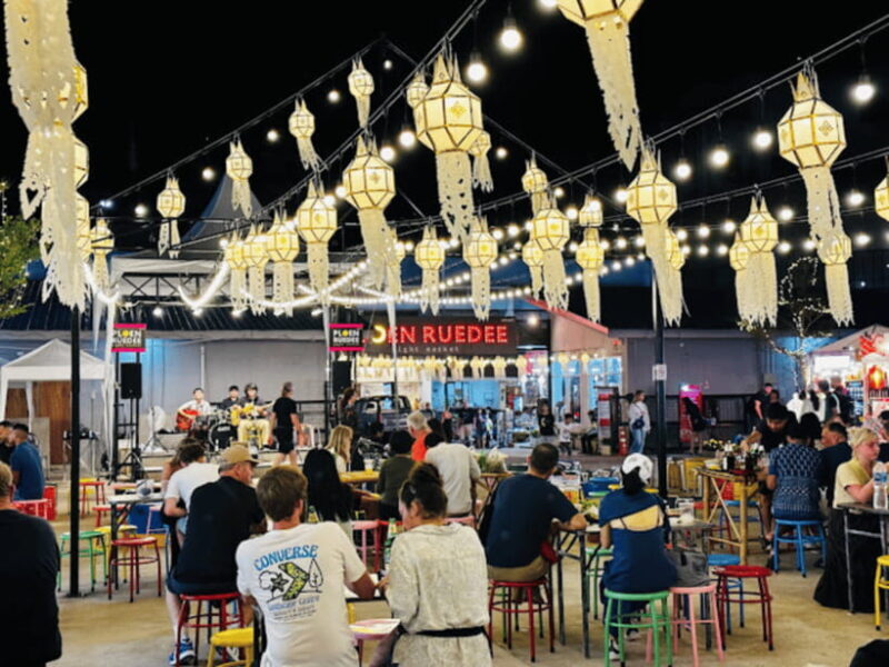 Chiang Mai: Ladyboy Cabaret Show with Dinner and Drinks - Why This Tour Works for You