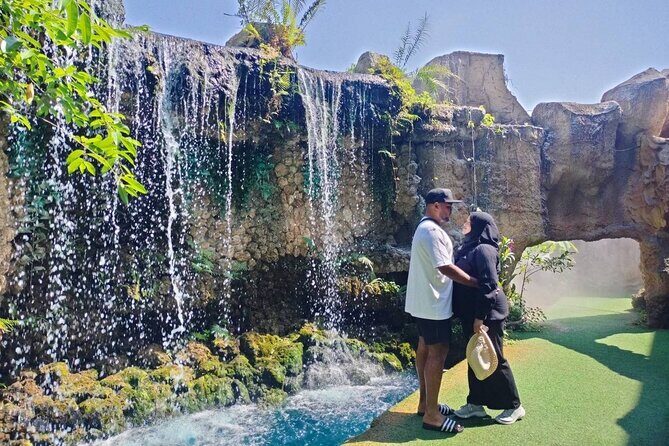 Chiang Mai Sticky Waterfall Dantewada and Banden Temple Tour - Who Is This Tour Best For?