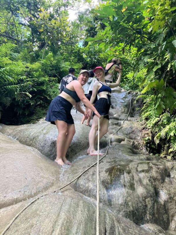 Chiang Mai: Sticky Waterfall scenic loop unseen lake &temple - FAQ