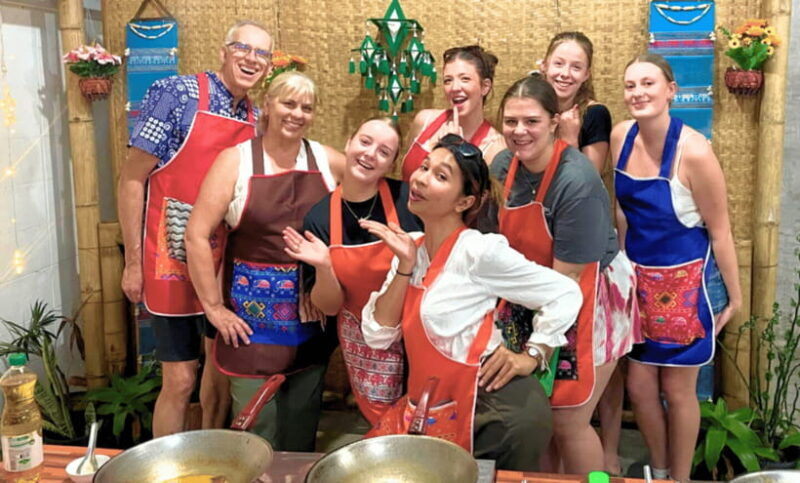 Chiang Mai : Super Fun Thai Cooking Class - A Close Look at the Chiang Mai Thai Cooking Class