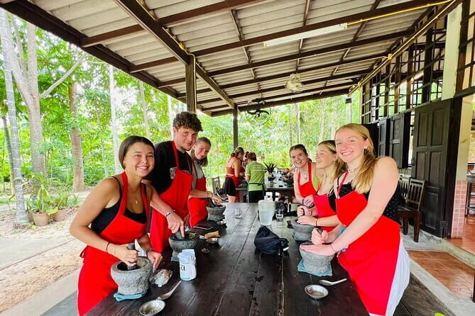 Chiang Mai Thai Cooking Organic Farm with Local Market Tour - The Practical Breakdown of the Tour