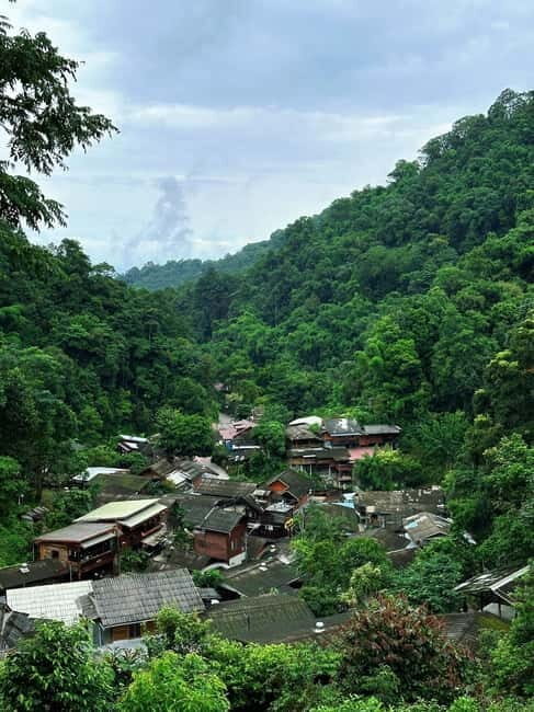 Chiang Mai: The Giant Café & Mae Kampong Village Day Trip - FAQ