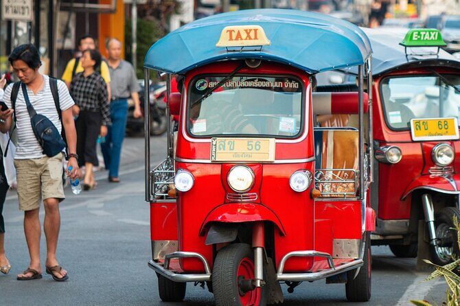 Chiang Mai Tuk Tuk Evening Tour with Temples & Street Foods - A Detailed Look at the Chiang Mai Tuk Tuk Evening Tour