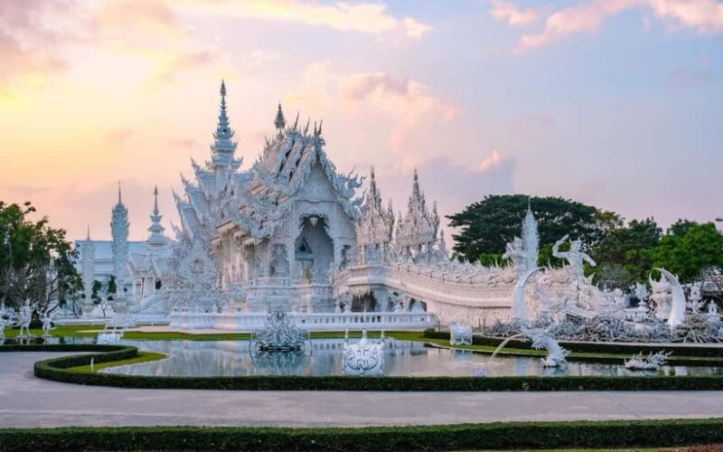 Chiang Mai : White and Blue Temples and Lalita Cafe - Who Would Enjoy This Tour?