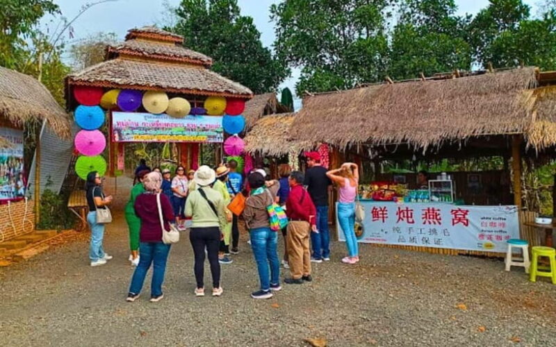 Chiang Mai: White & Blue Temples, Black House & Hill Tribes - The Sum Up