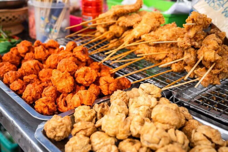 Chiang Mais Highlights: Sightseeing Night Bike Tour - In-Depth Itinerary Breakdown