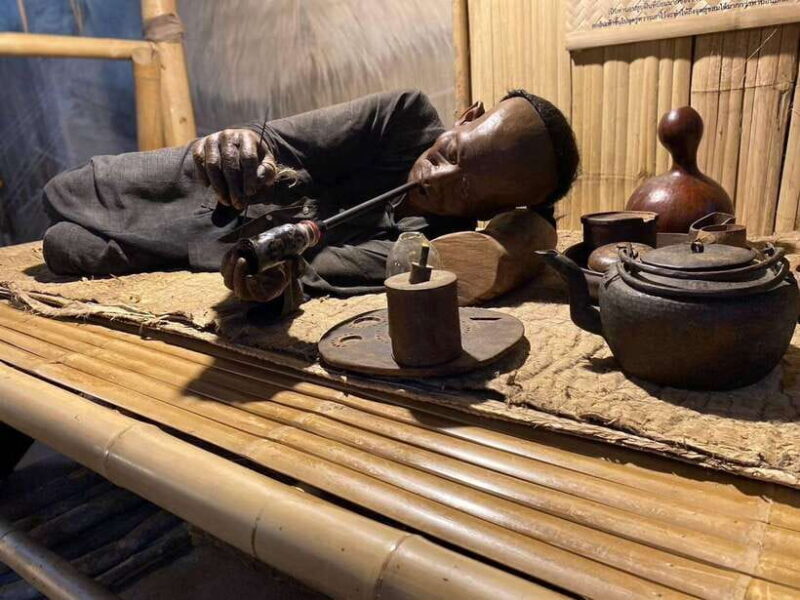 Chiang Rai: 7-Stop Tour with English Guide & Thai Buffet - How the Day Unfolds