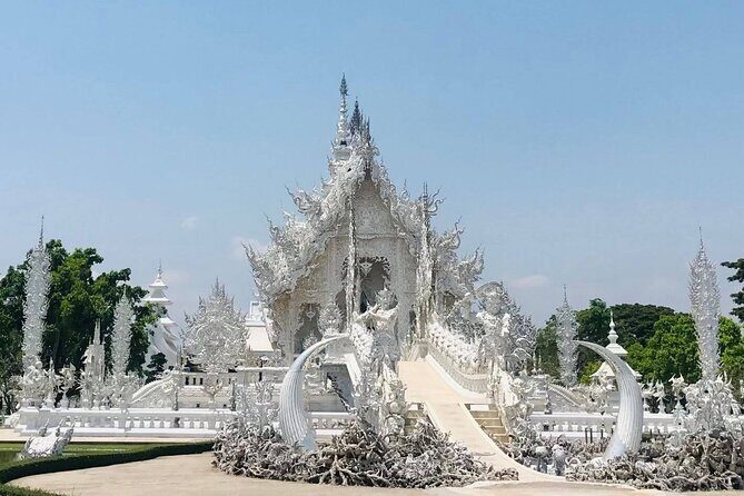 Chiang Rai and White Temple Private All-Inclusive Day-Tour - Why Travelers Love This Tour