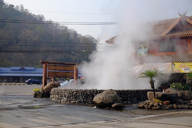 Chiang Rai Day Trip from Chiang Mai City with Golden Triangle - Who Should Consider This Tour?