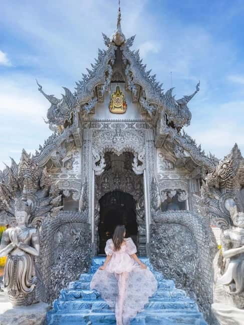 Chiang Rai IG Lalitta Cafe and White, Blue, Red Temples Tour - Exploring Chiang Rai’s Temples and Beyond: The Full Experience