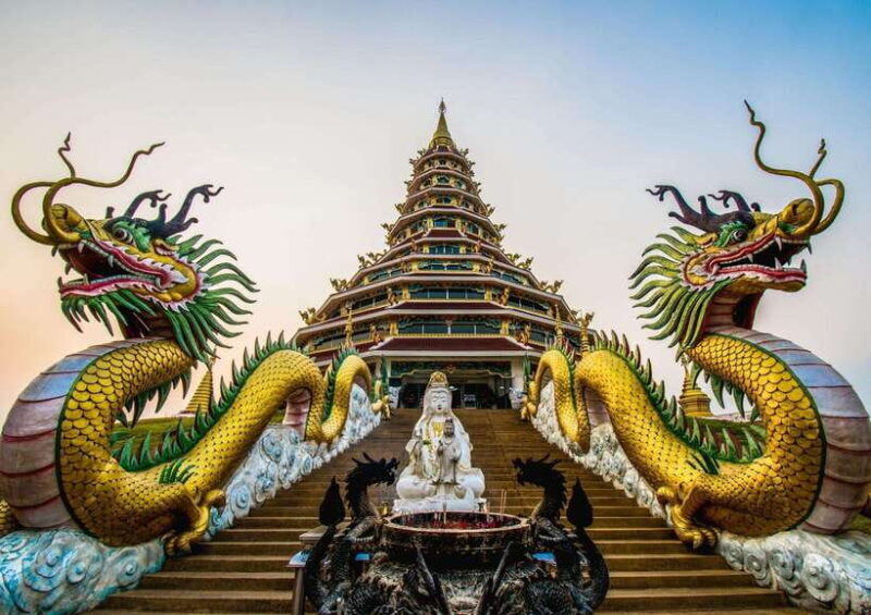 Chiang Rai White, Blue, Red 3 Temples Tour - Discovering Chiang Rai’s Famous Temples: White, Blue, and Red