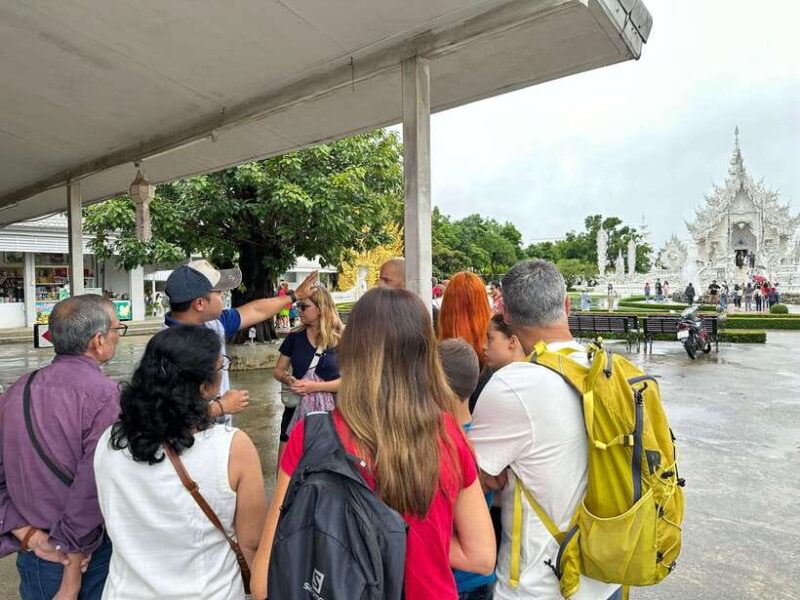 Chiang Rai: Wonderful Temples & 7 Major Sites | Buffet Lunch - Key Points