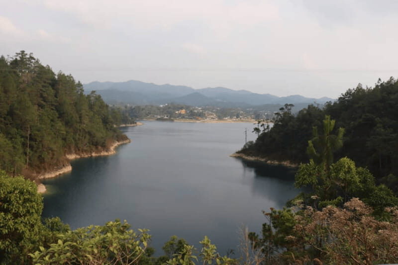 Chiapas: El Chiflón Waterfalls and Montebello Lakes Tour - Exploring the El Chiflón Waterfalls