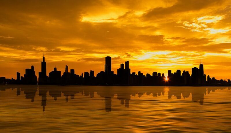 Chicago: 1.5-Hour Scenic Sunset Lake Cruise - FAQ