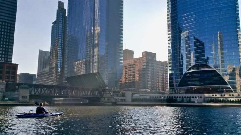 Chicago: 2-Hour Downtown Kayak Rental - Who Should Consider This Tour?