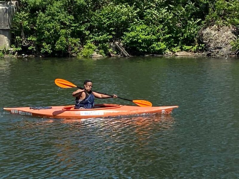 Chicago: 2-Hour Kayak Rental from Bridgeport - Authentic Experiences and Genuine Value