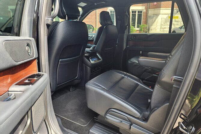 Chicago Airport Transfer: Chicago to O'Hare Airport in Luxury SUV - Why This Transfer Makes Sense for Different Travelers