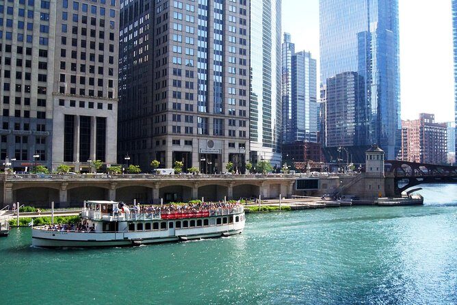 Chicago Architecture Center River Cruise aboard First Lady - The Sum Up