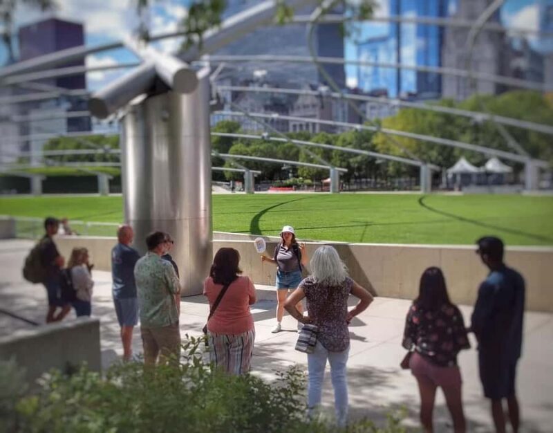 Chicago: Best of Attractions Walking Tour +Bike/Kayak Rental - Who Would Love This Tour?