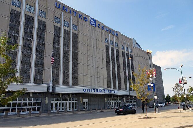 Chicago Bulls Basketball Game Ticket at United Center - Who Should Consider This Tour