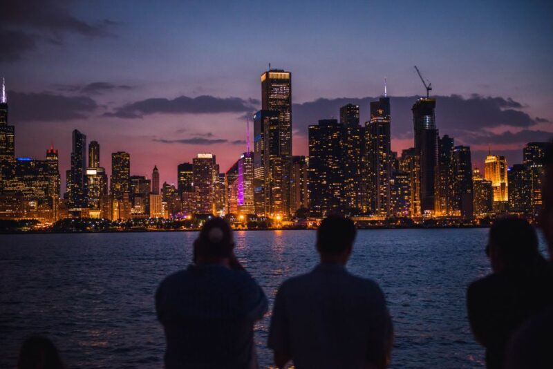 Chicago by Night River and Lake Cruise - The Experience for Different Travelers