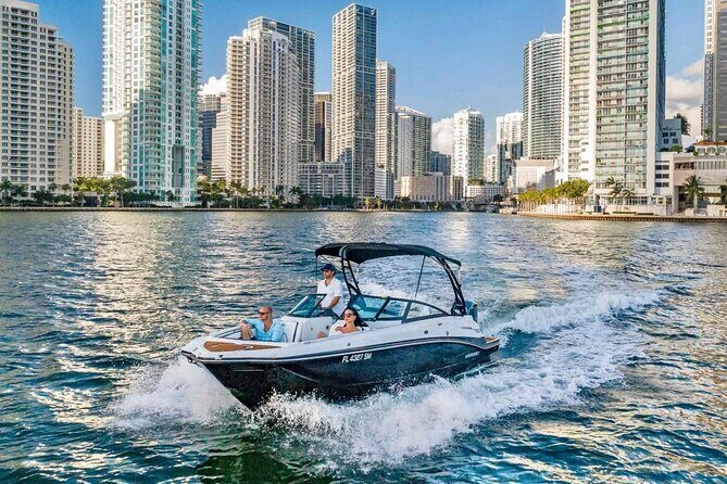 Chicago City Boat Tours - Setting Sail on Chicago’s Waterways