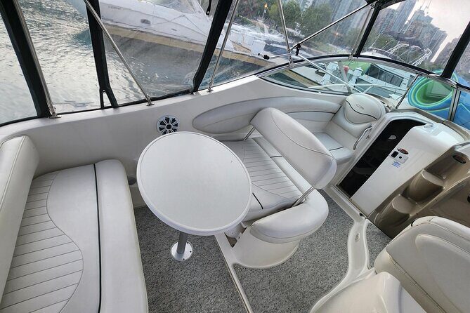 Chicago City Boat Tours - Authenticity and Comfort