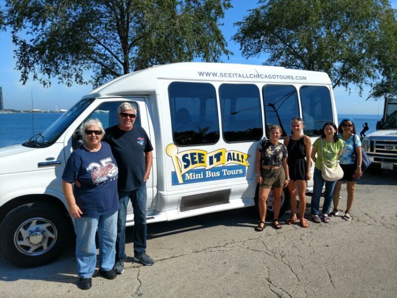 Chicago: City Minibus Tour with Optional Architecture Cruise - FAQs
