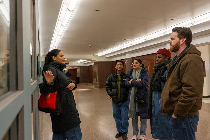 Chicago: Downtown Loop & Millennium Park 2 Hour Walking Tour - Key Points