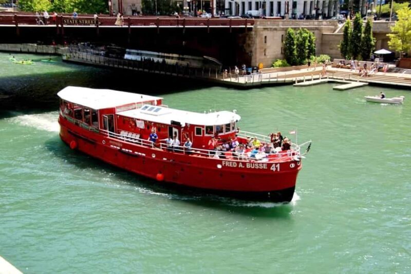 Chicago: Fireworks Cruise on a Historic Fireboat - Key Points