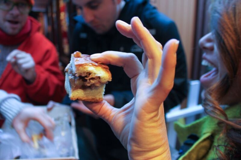 Chicago: Guided Holiday Walking Tour and Food Sampling - FAQ