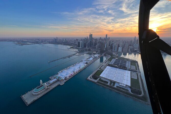 Chicago Helicopter 10-Minute Tour for up to Three Passengers - Exploring the Tour Itinerary in Detail