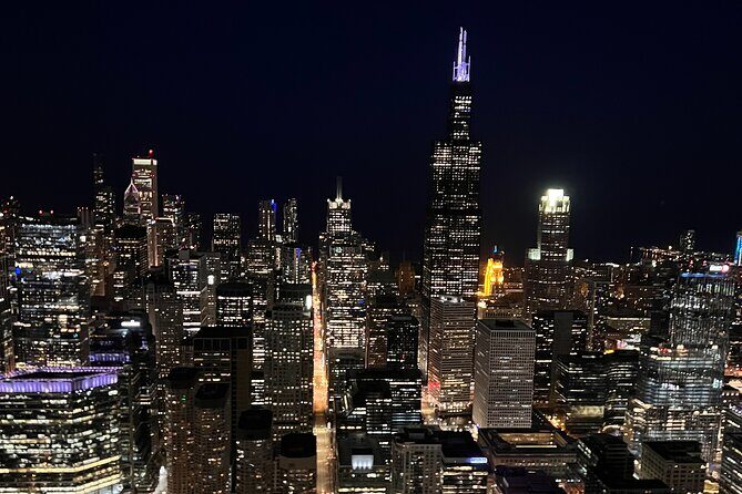 Chicago Helicopter 10-Minute Tour for up to Three Passengers - Museum Campus (3 minutes)