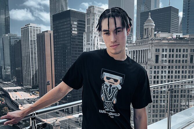 Chicago Insta Walk with Digital and Polaroid Photoshoot - Frequently Asked Questions