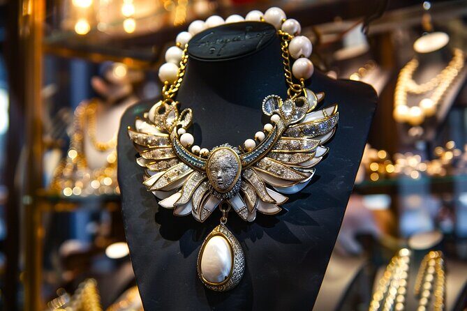 Chicago Local Fashion Designers Shopping Tour with a Stylist - Analyzing Value: Is It Worth It?