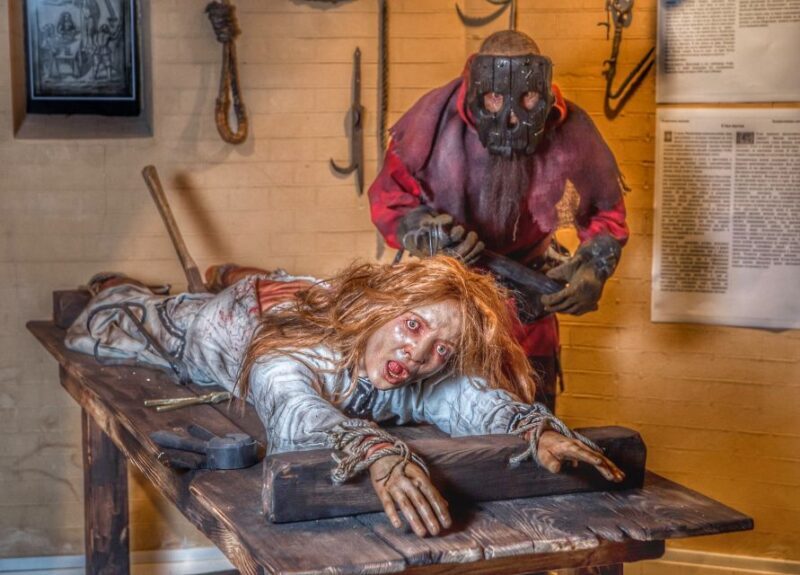 Chicago: Medieval Torture Museum Ticket with Ghost Hunting - The Exhibits: The Horrors of Medieval Justice